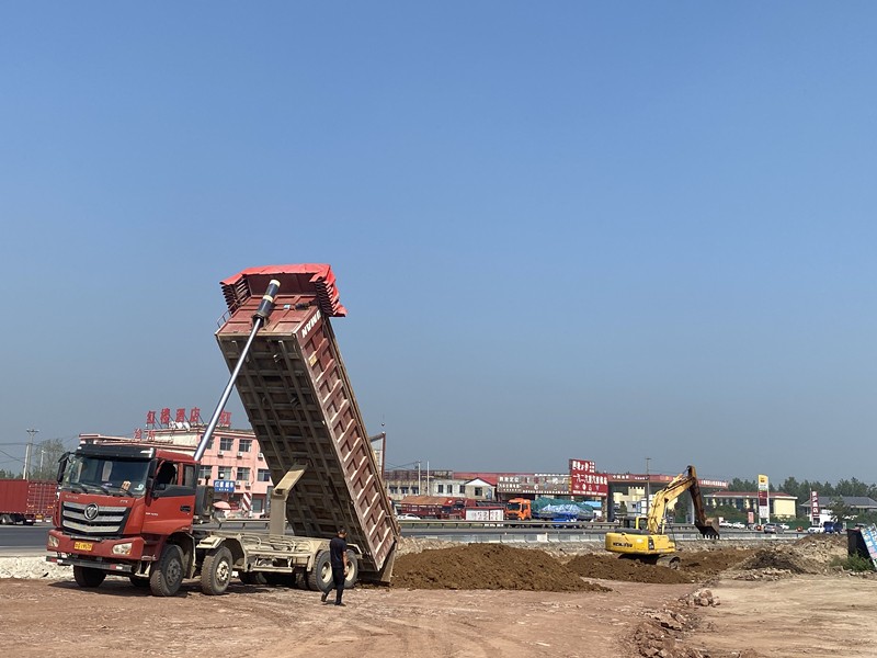 臨沂分公司忘我工作，以實(shí)干促大干