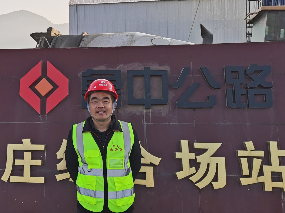 尋找最美公路人：踏踏實(shí)實(shí)做人、勤勤懇懇做事的董衛(wèi)