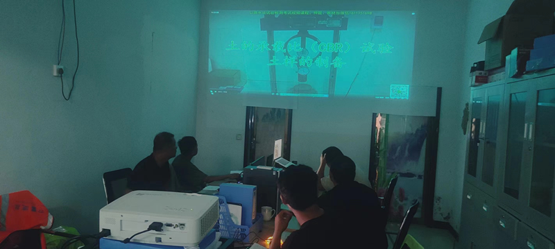 第五區(qū)域項(xiàng)目部開(kāi)展試驗(yàn)及測(cè)量知識(shí)專項(xiàng)培訓(xùn)