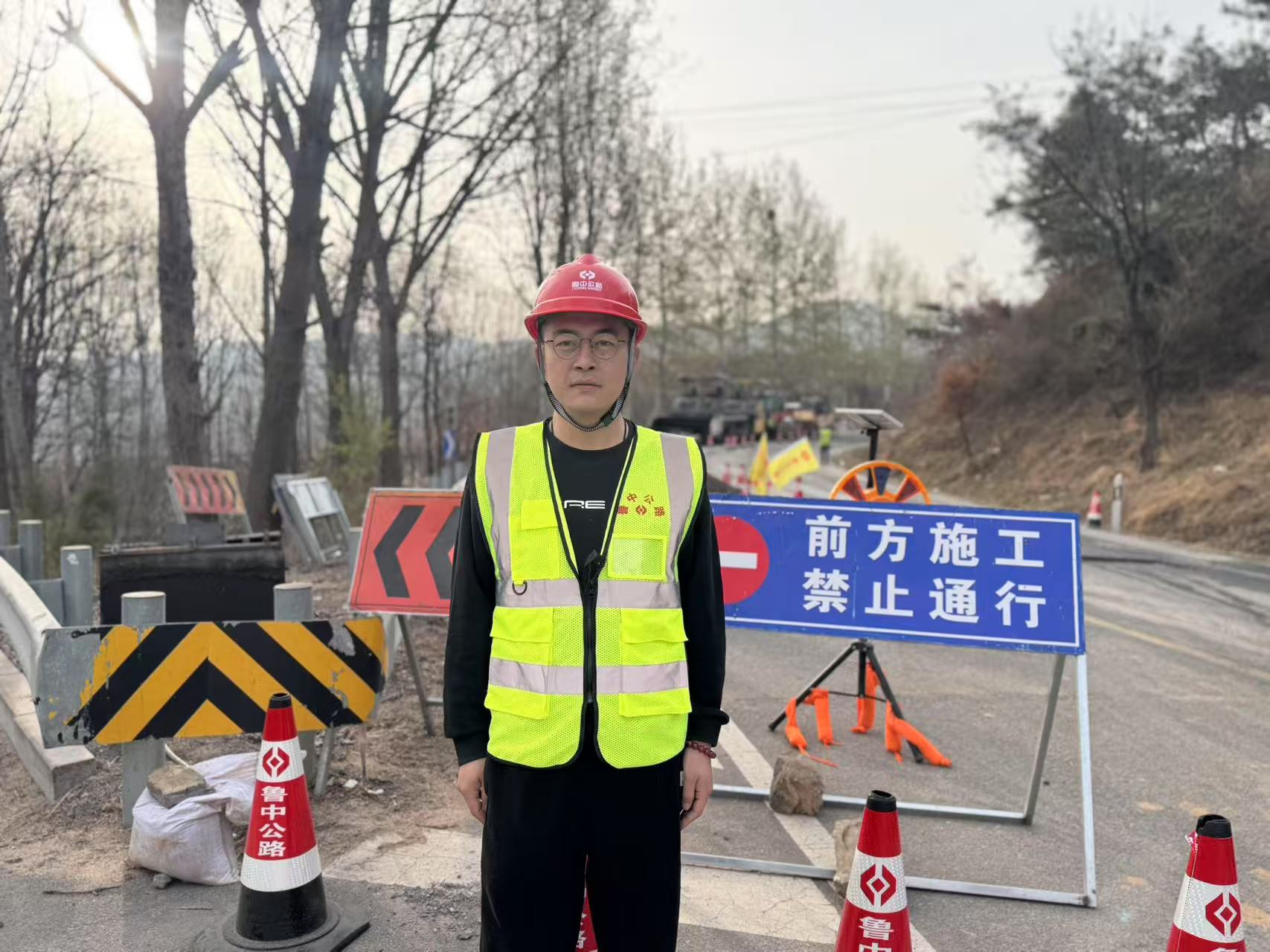 榜樣的力量：記S232項目部張曉明