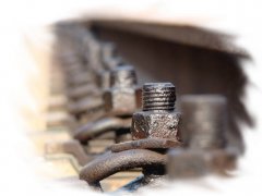 再接再厲，做財(cái)務(wù)部的的螺絲釘