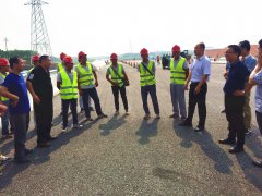 公司組織基地人員前往工地參觀學習