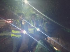 安全工作不下班---落實(shí)安全防范，開(kāi)展夜間巡查