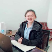 初次見(jiàn)面，請(qǐng)多關(guān)照