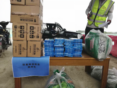 雙魯立交橋項(xiàng)目開(kāi)展“夏日送清涼活動(dòng)”