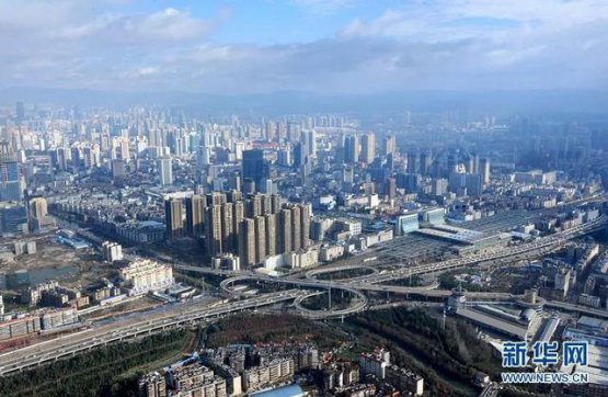 中央經(jīng)濟(jì)工作會(huì)議精神解讀②丨2021：以高質(zhì)量發(fā)展為導(dǎo)向確保經(jīng)濟(jì)運(yùn)行在合理區(qū)間