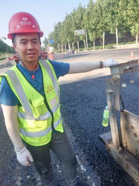 戰(zhàn)高溫、斗酷暑、保質(zhì)量、拼進(jìn)度