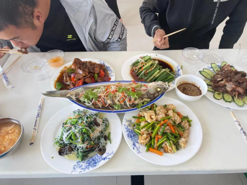 快樂工作　幸福中秋