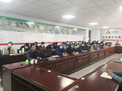 【臨臨風采】臨臨高速項目部邀請應急管理局 進行安全生產(chǎn)指導培訓