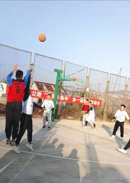 【臨臨風(fēng)采】臨臨高速公路“臻美臨臨杯”第一屆健身運(yùn)動(dòng)會(huì)南區(qū)籃球比賽勝利閉幕